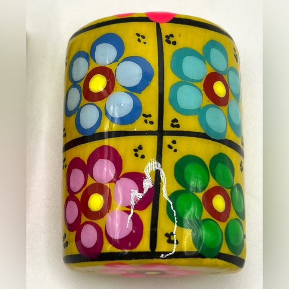 Mexican Folk Art Talavera Pottery Handpainted Colorful Yellow Small Trinket Box - Picture 6 of 11